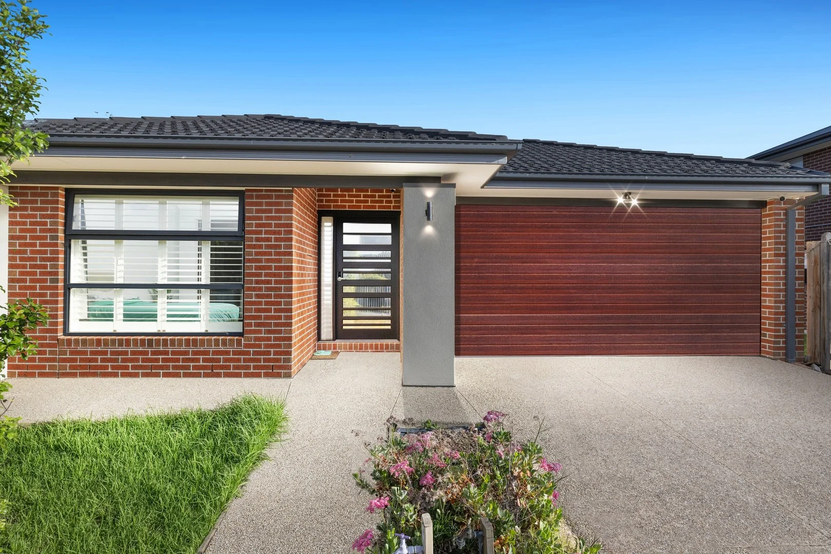 21 Romulus crescent, Cranbourne West VIC 3977