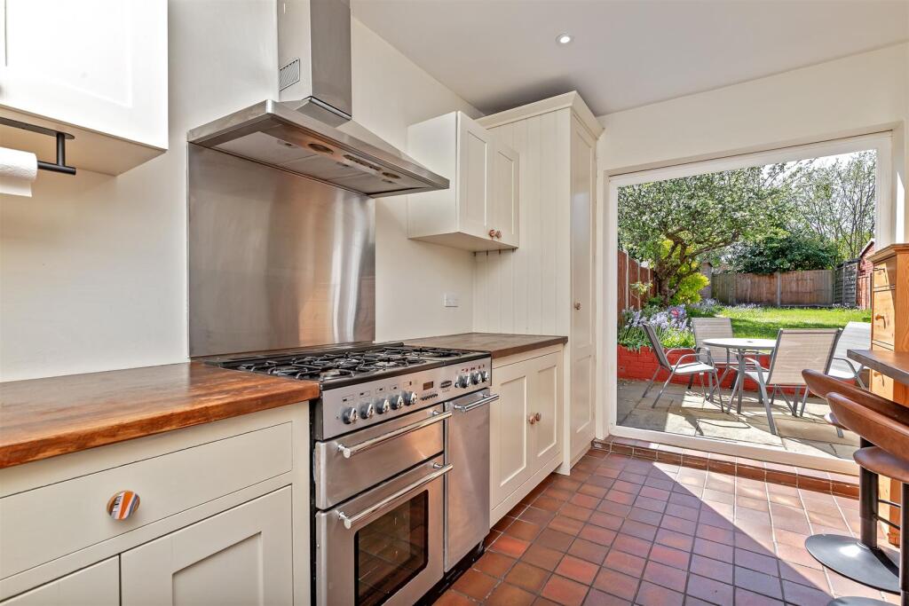 Burnham Road, St. Albans photo 5
