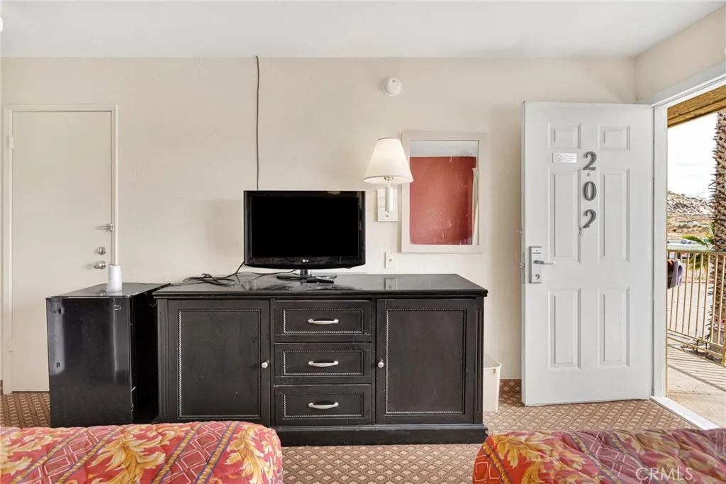 Additional image 36 of 16901 Stoddard Wells Rd, Victorville, CA 92394