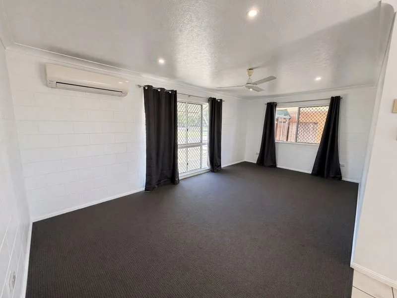 43 Glenrock Drive, Rasmussen QLD 4815 photo 2