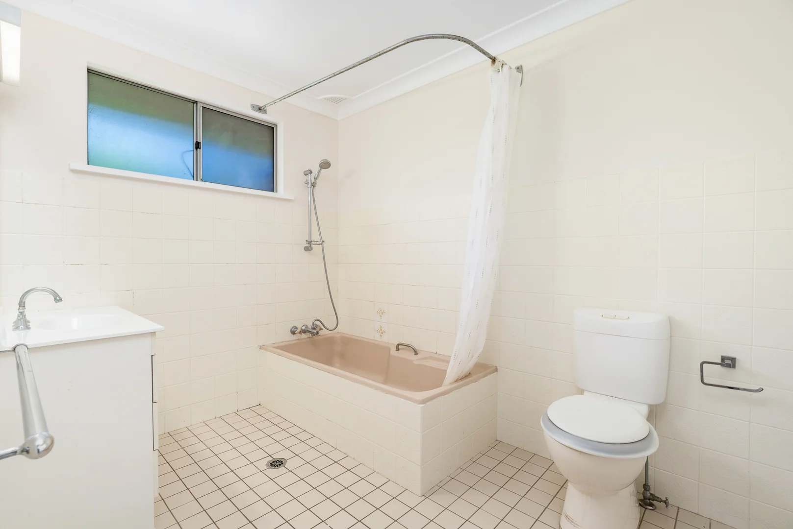 Additional image 10 of 12 Yarrawonga Cresent, Cowra NSW 2794