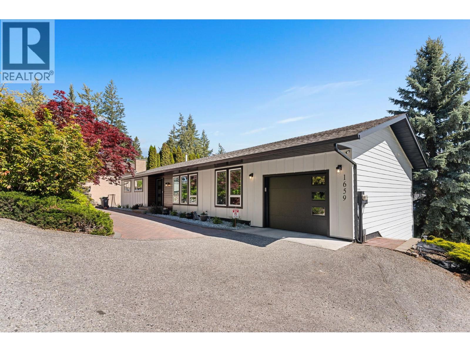 1659 Scott Crescent, Kelowna, BC, V1Z2Y2