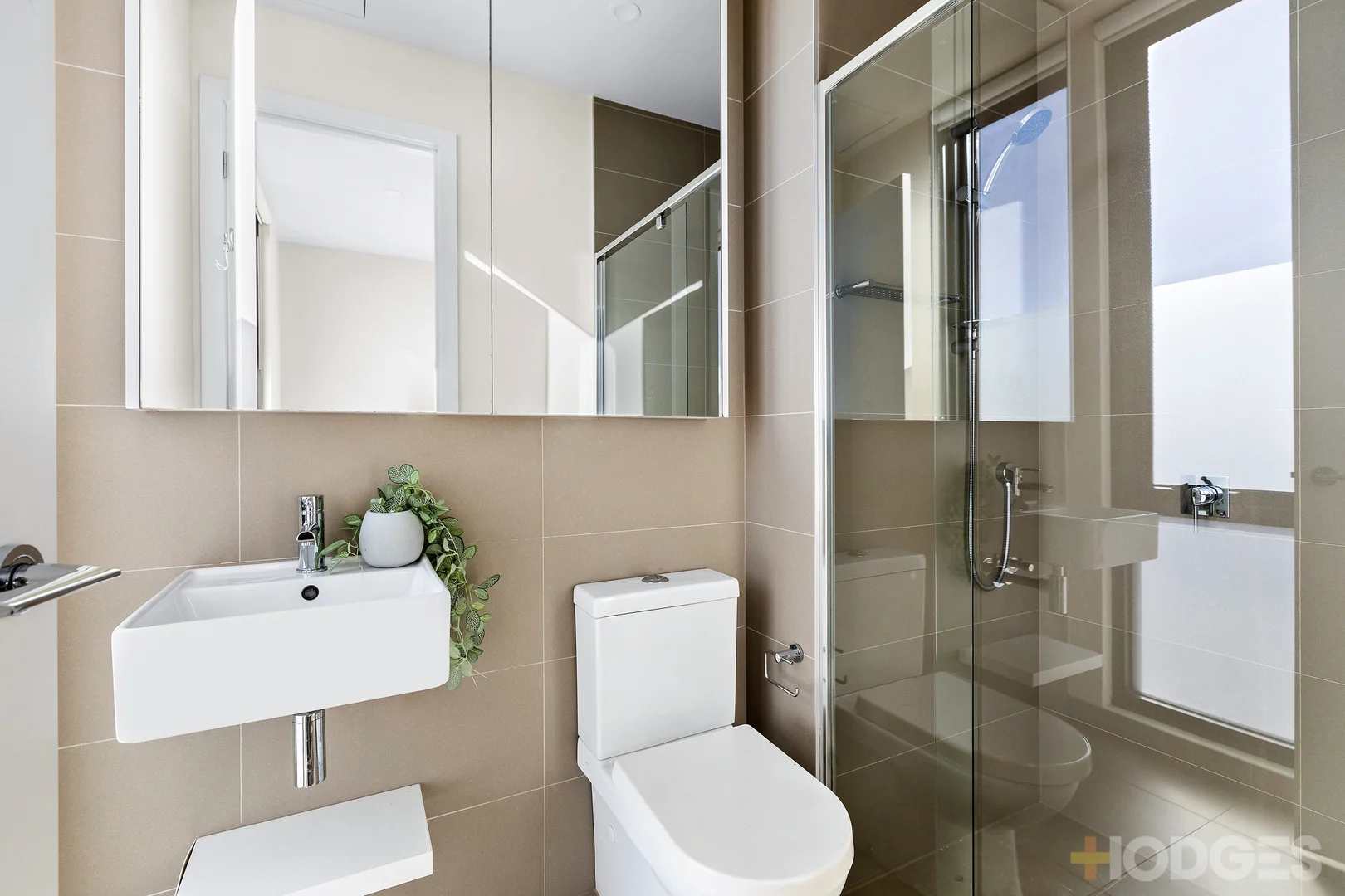 Additional image 12 of 302/15 Small Street, Hampton VIC 3188