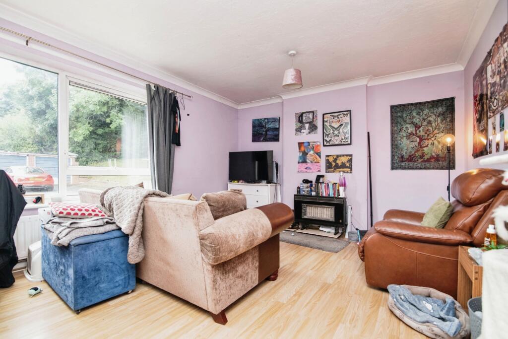 Haden Hill Road, Halesowen, B63 photo 3