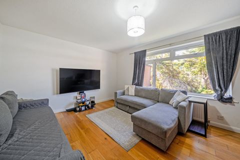 Grand Drive, Raynes Park, London SW20