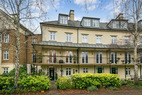 Kelsall Mews, Kew, Surrey TW9