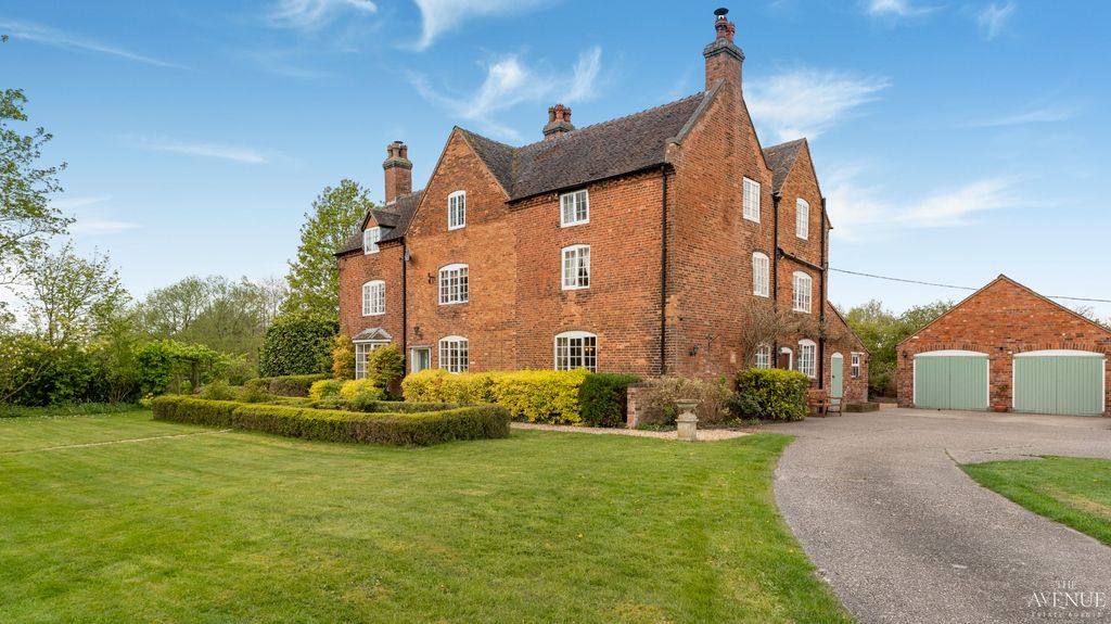 7 bed farm for saleCurborough Grange, Lichfield. WS13