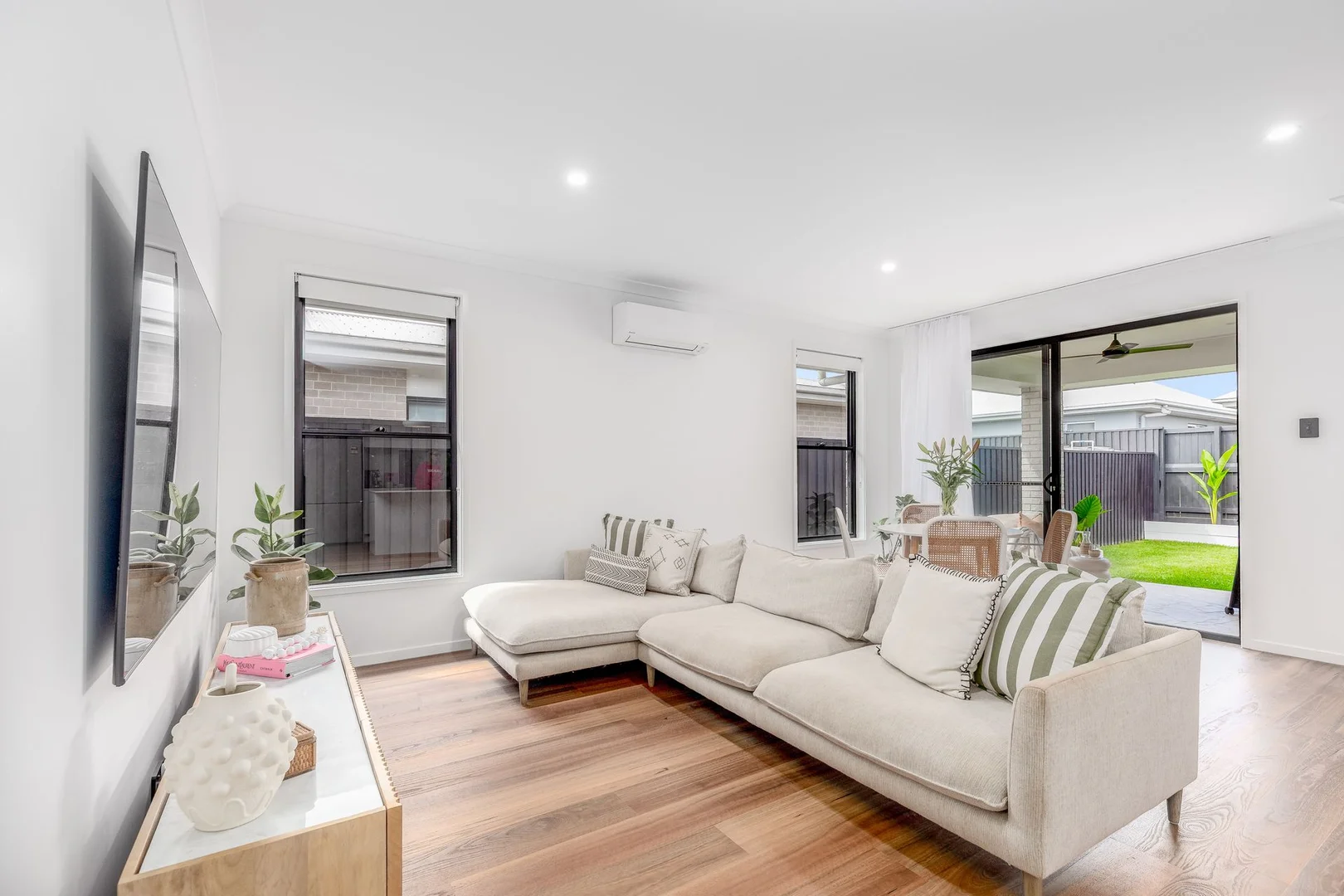 19 Conway Crescent, Banya QLD 4551 photo 5