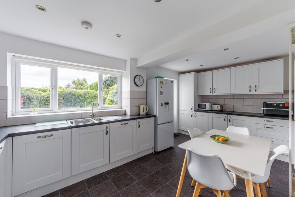 Shottery Grove, Sutton Coldfield, B76 2QB photo 5