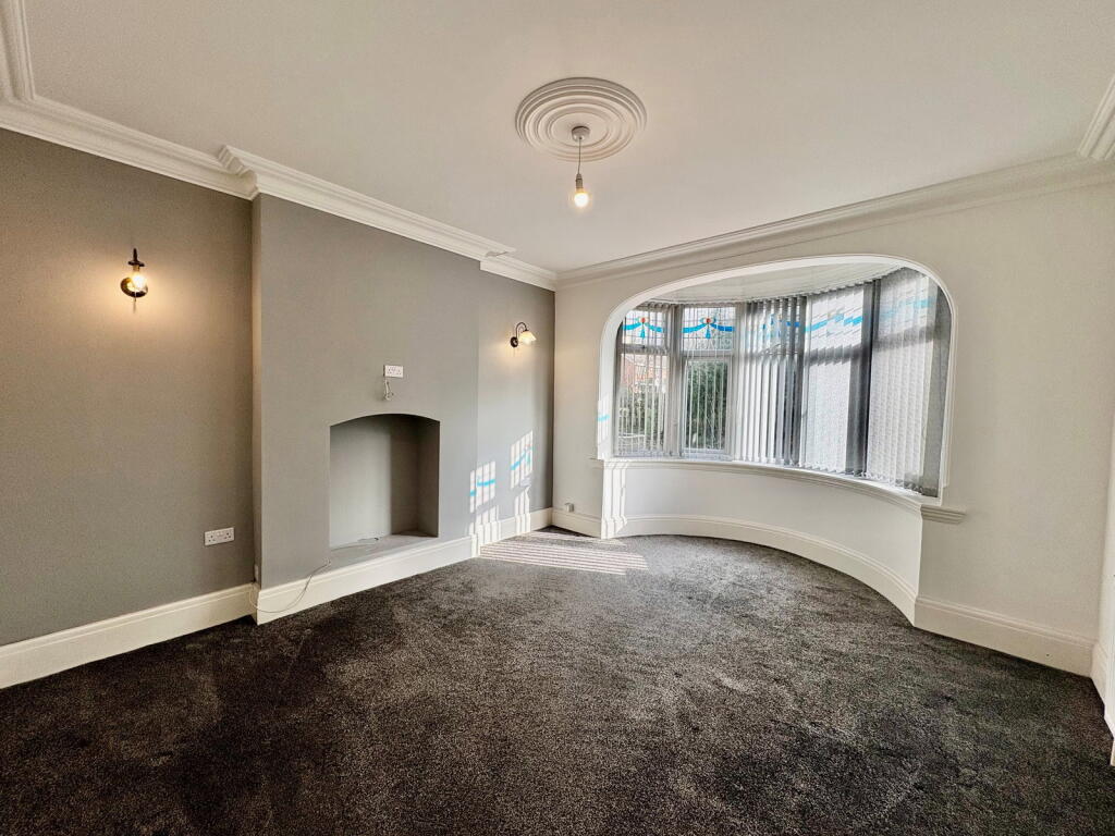 Barrs Road, Cradley Heath, B64 7EX photo 5