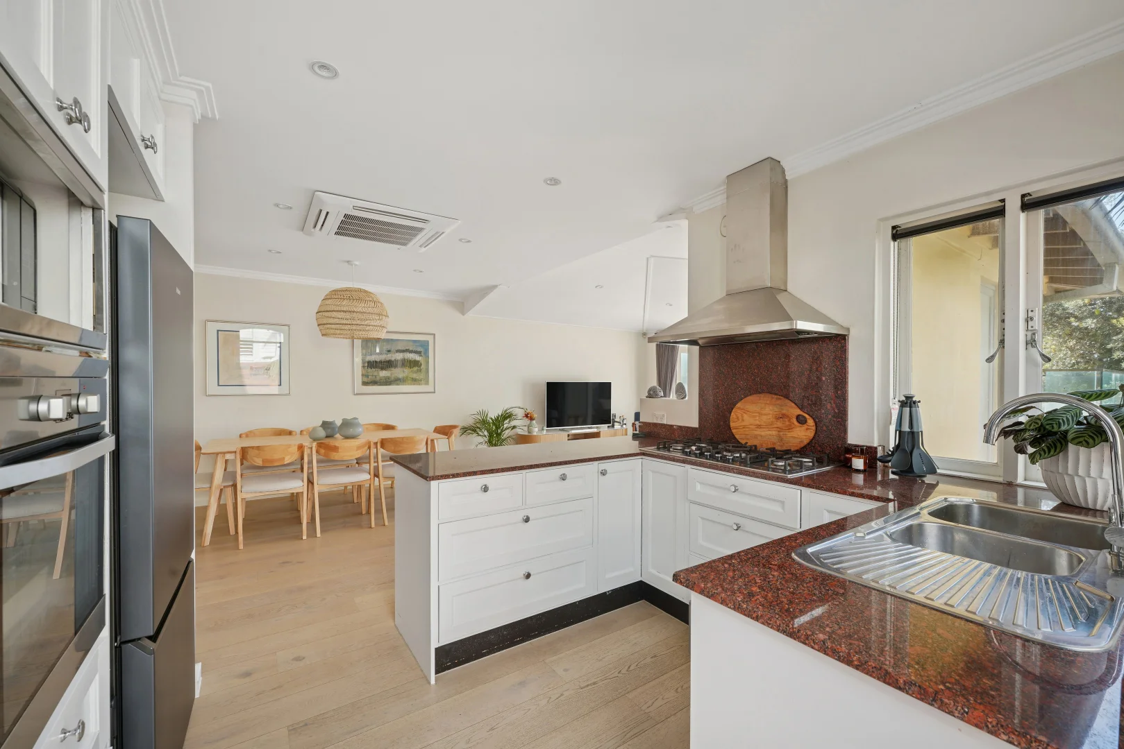 Additional image 3 of 4/11 Wonderland Avenue, Tamarama NSW 2026