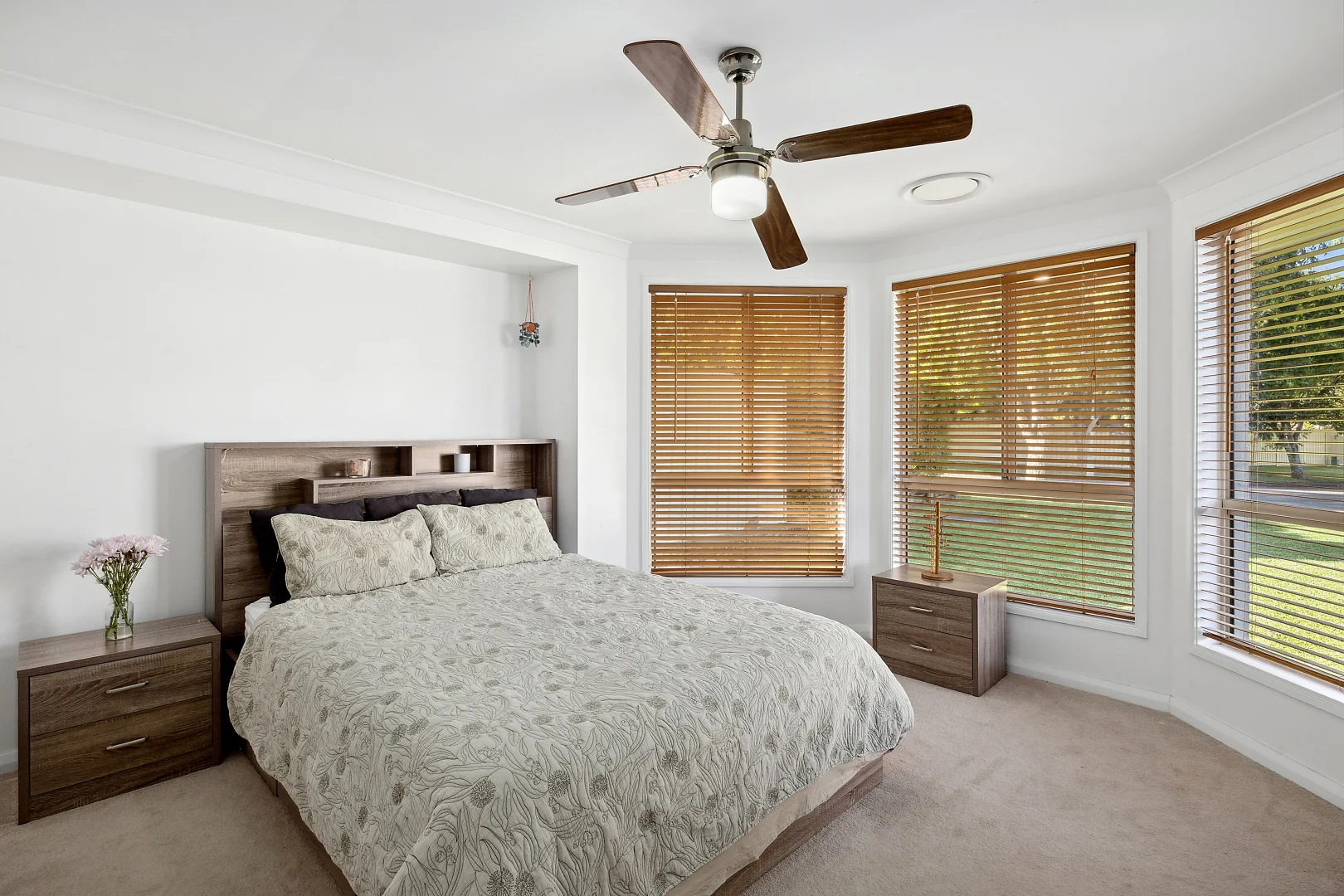 Additional image 2 of 1 Viewfield Crescent, Woongarrah NSW 2259