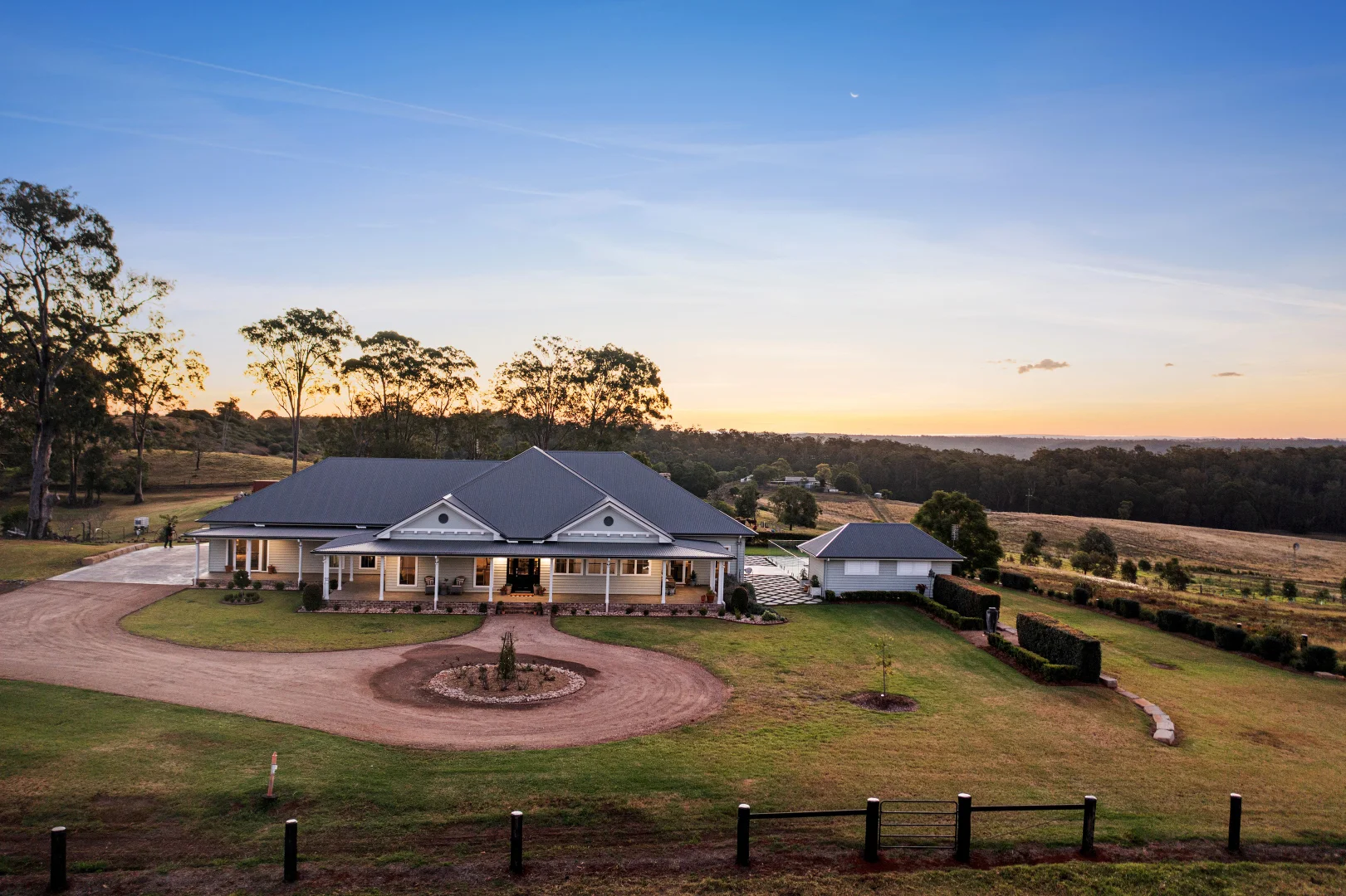 Additional image 35 of 'Balvaird' 9368 New England Highway, Geham QLD 4352