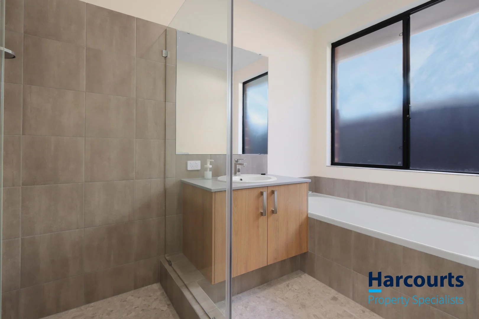 Additional image 7 of 14 Meander Way, Treeby WA 6164