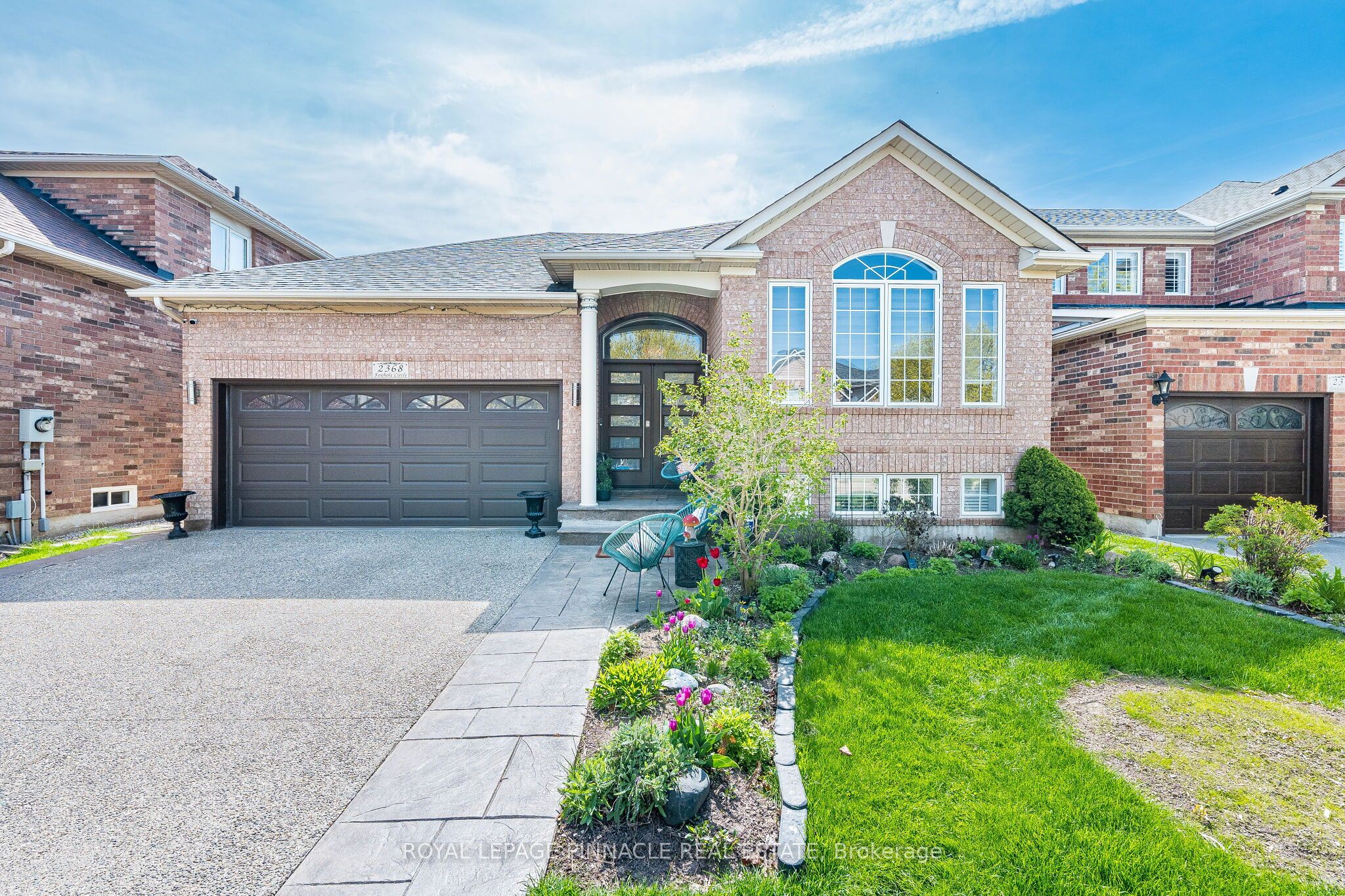 2368 Foxhole Circle, Oakville, ON, L6M 4X4