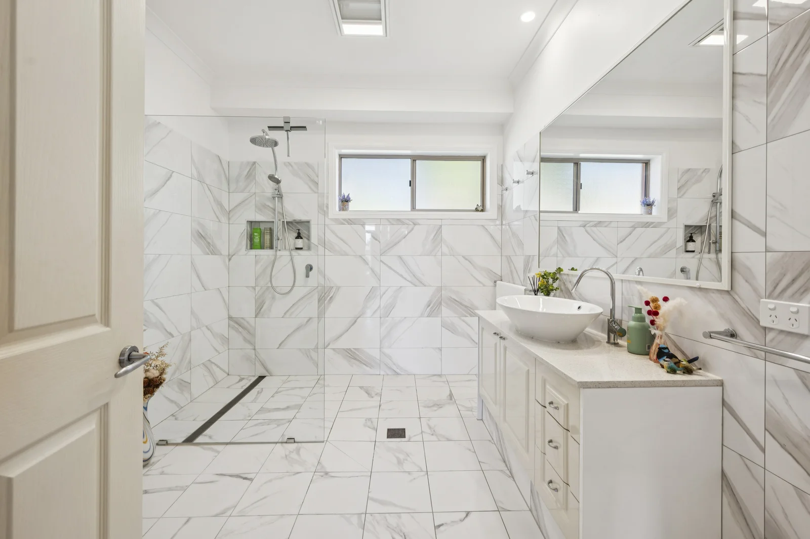 Additional image 16 of 2 Breakers Way, Korora NSW 2450