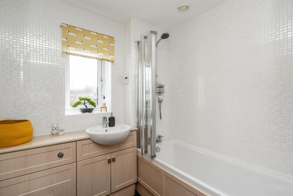 Additional image 24 of Glendon Way, Dorridge, Solihull