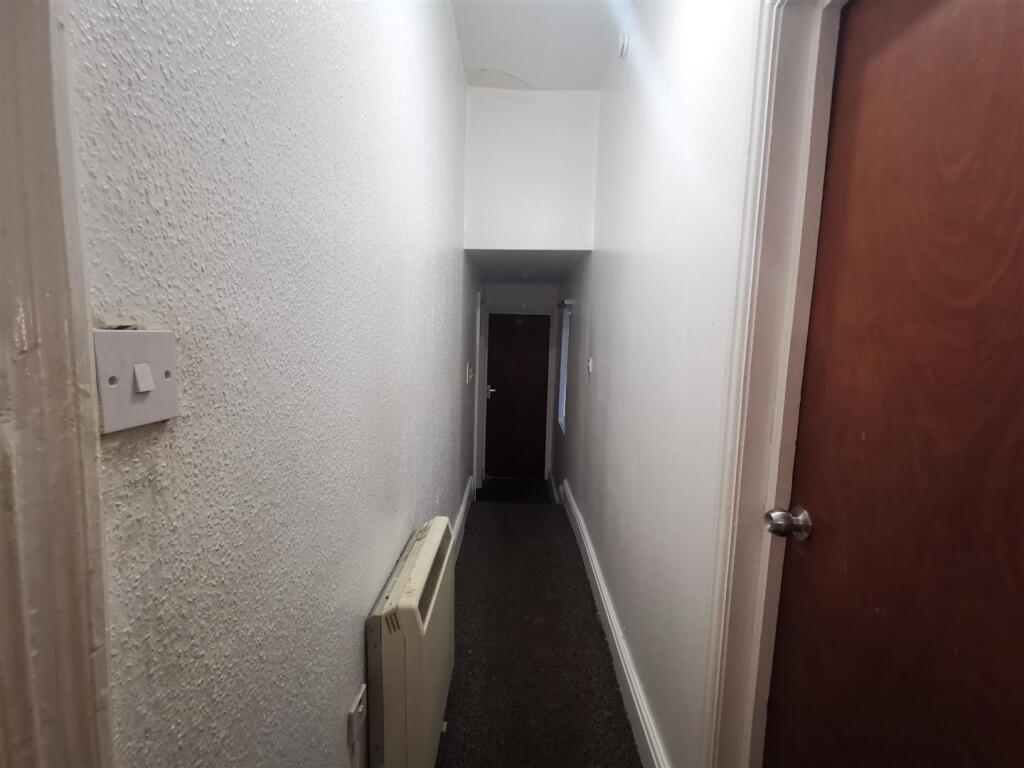 Additional image 3 of Endwood Court Road, Birmingham