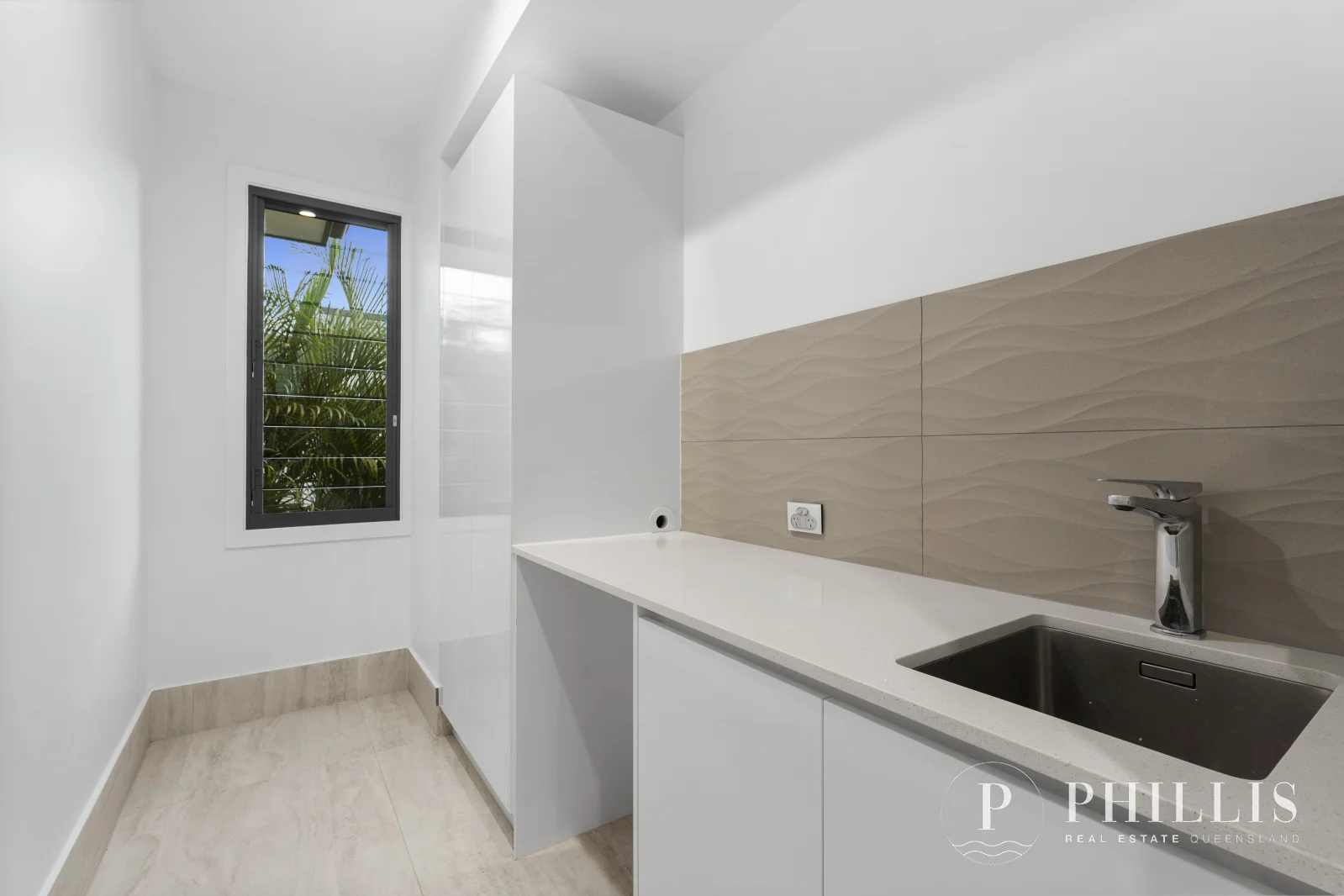 Additional image 78 of 2515 Cressbrook Drive, Hope Island QLD 4212