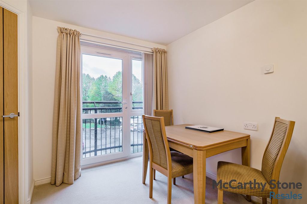 Additional image 4 of 2 bed flat for saleCabot Court, Bath Road, Longwell Green, Bristol BS30