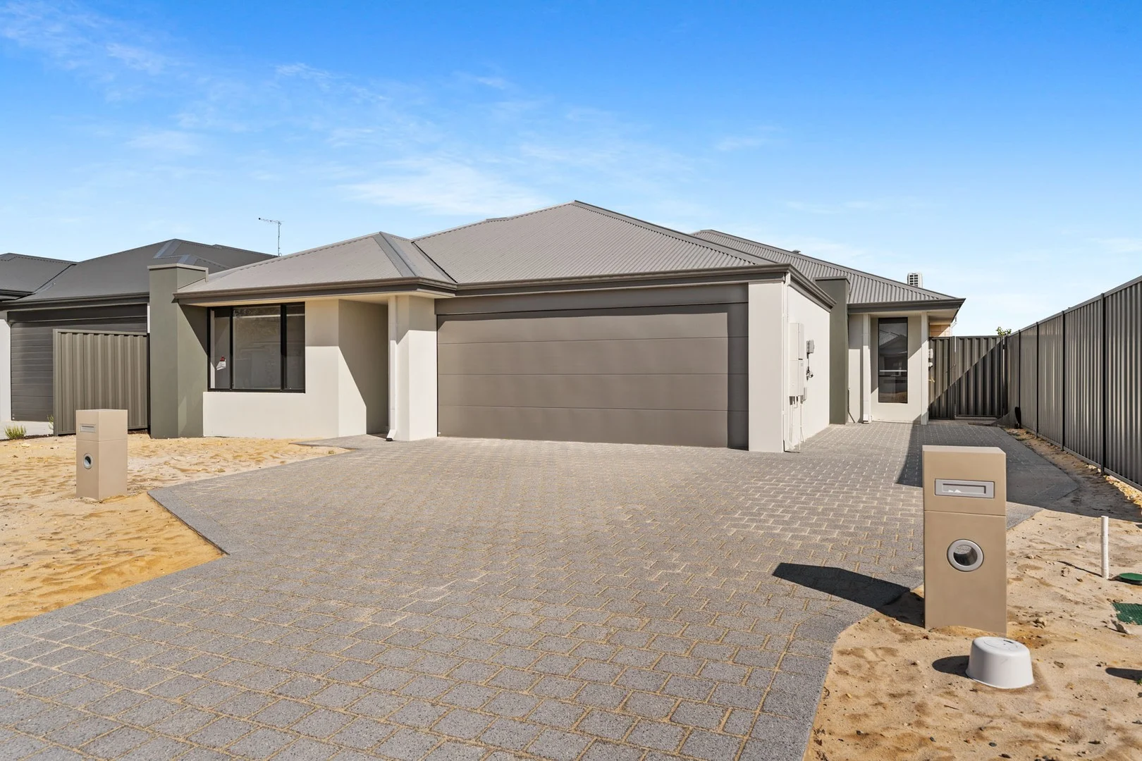 5B Koolama Way, Dudley Park WA 6210