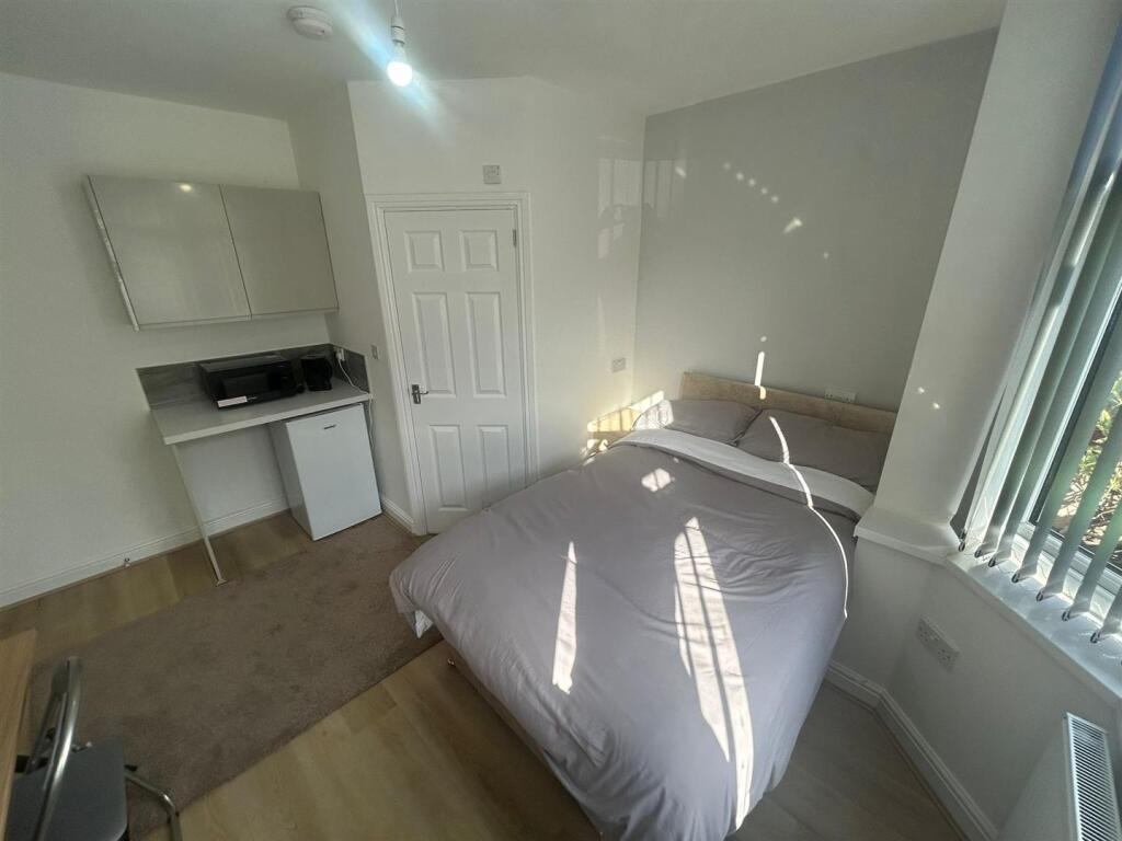 Marlborough Road, Smethwick photo 3