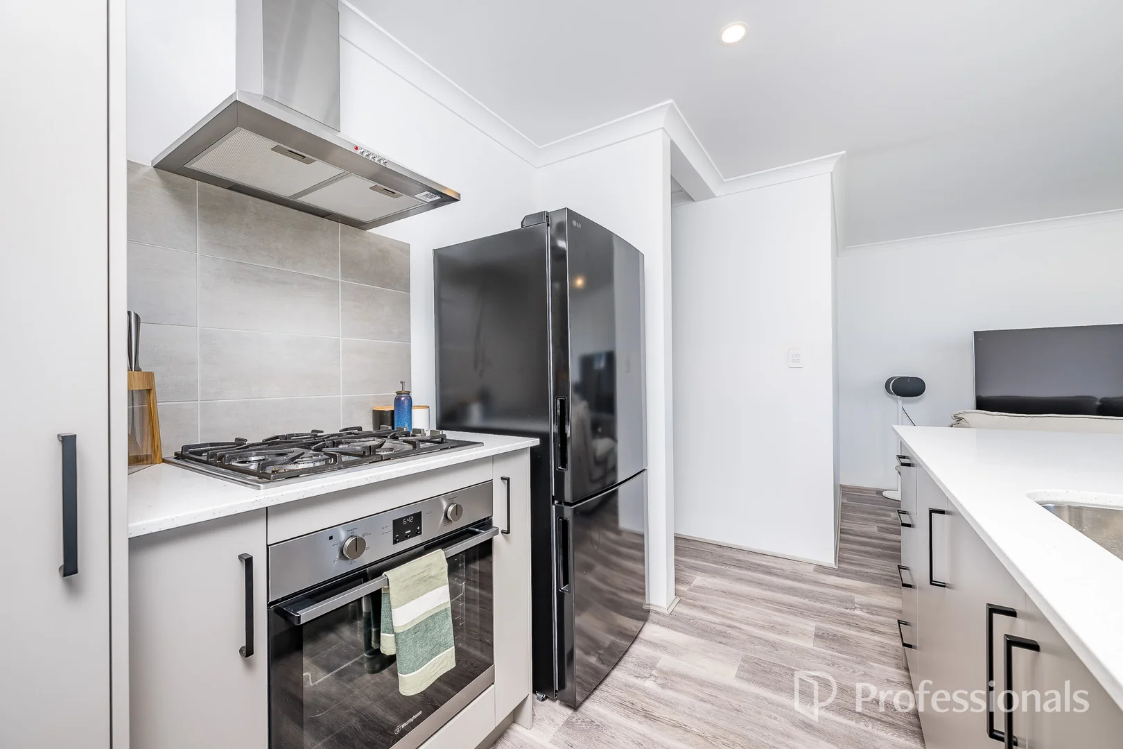 Additional image 3 of 18 Gambier Grove, Eglinton WA 6034