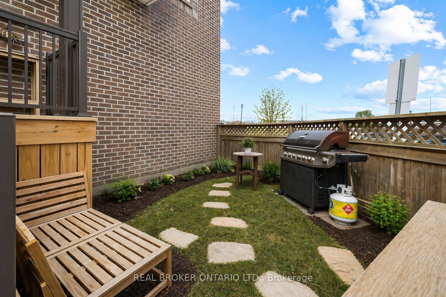 Additional image 2 of 3-7 Timberview Way, Ottawa, ON, K2H 9M5