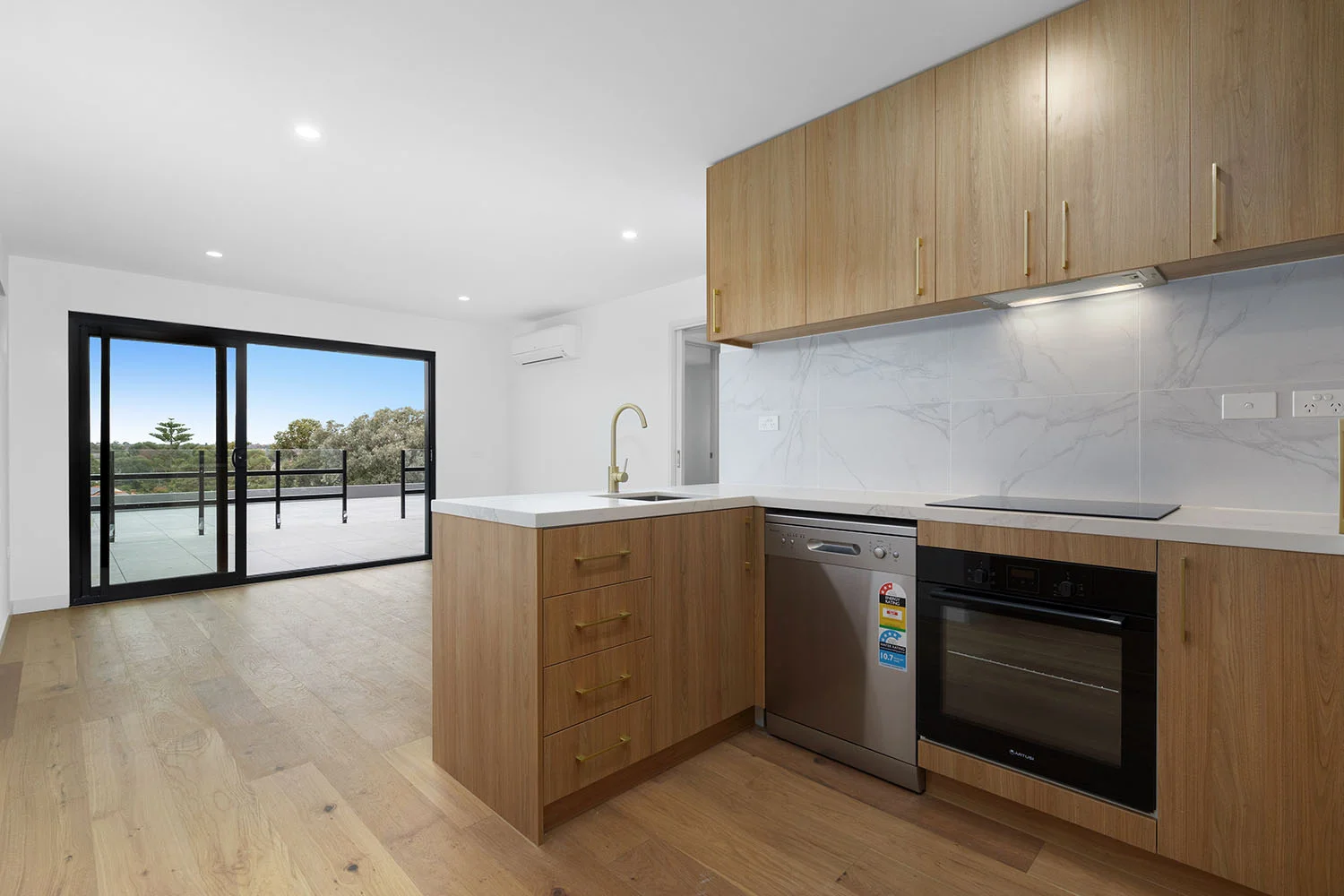 Additional image 7 of 3/192 Lower Heidelberg Road, Ivanhoe East VIC 3079