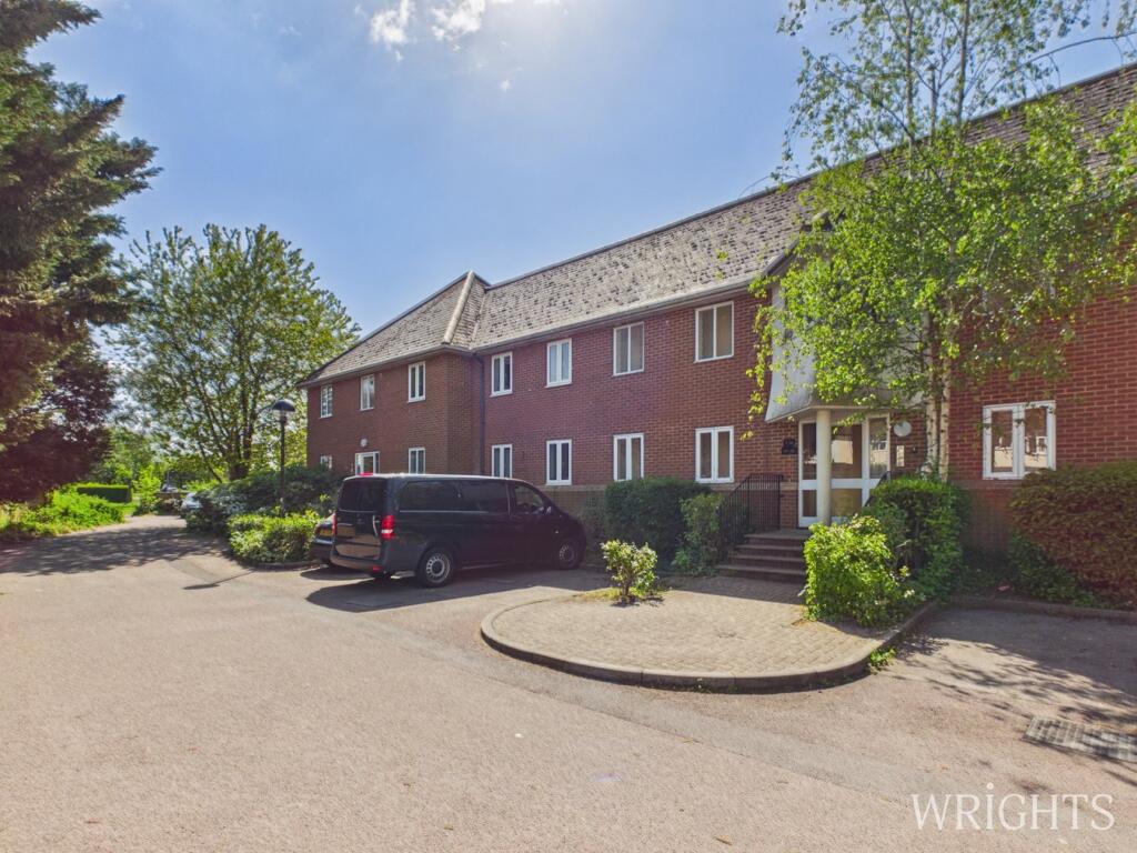 Walsingham Close, Hatfield, AL10