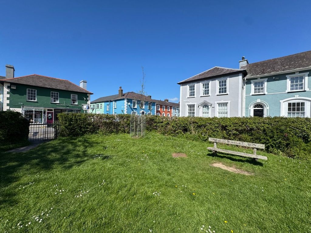 Additional image 2 of 2 bed flat for saleNorth Road, Aberaeron SA46