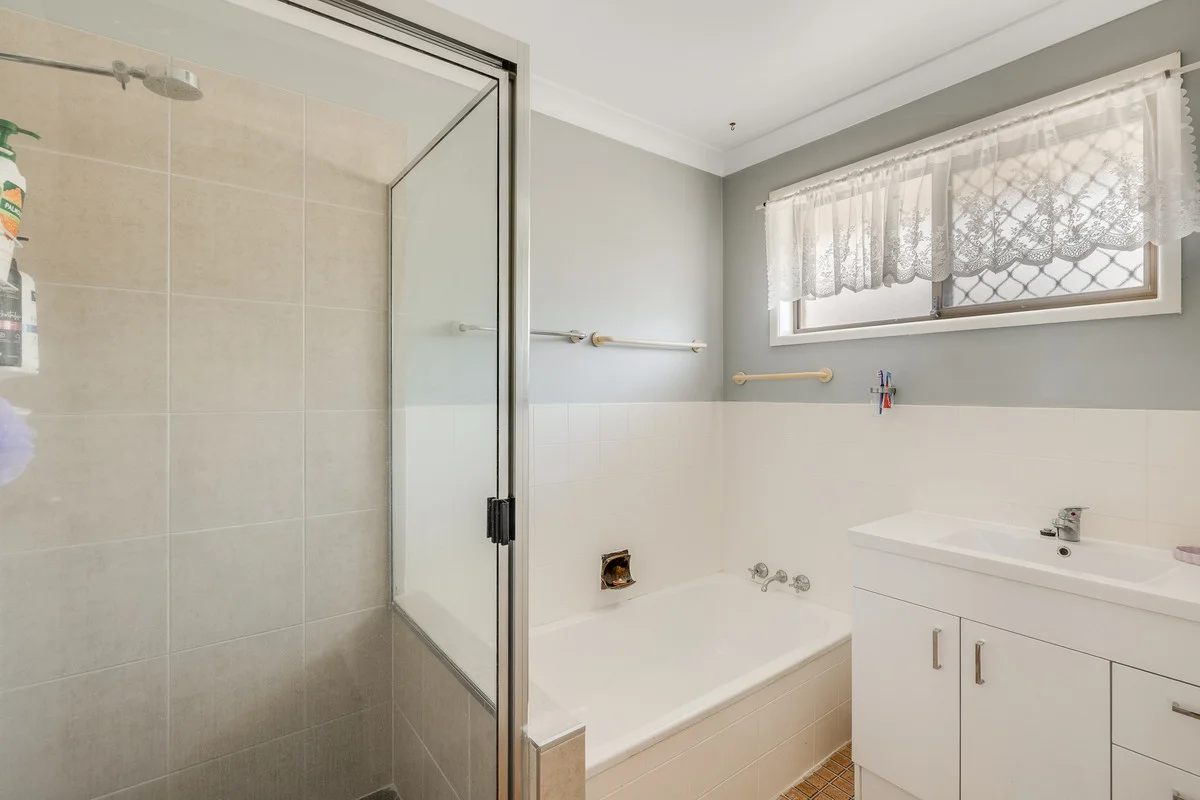 Additional image 11 of 8 Champagne Crescent, Wilsonton Heights QLD 4350