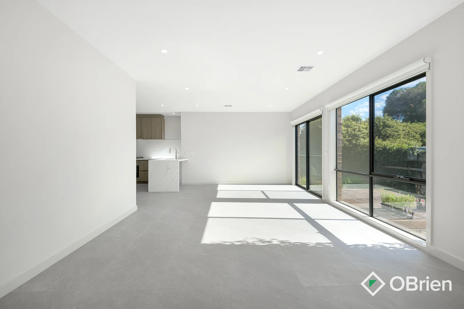 Additional image 3 of 2/75 Mcmahons Road, Frankston VIC 3199