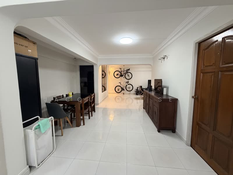 106 Spottiswoode Park Road photo 3