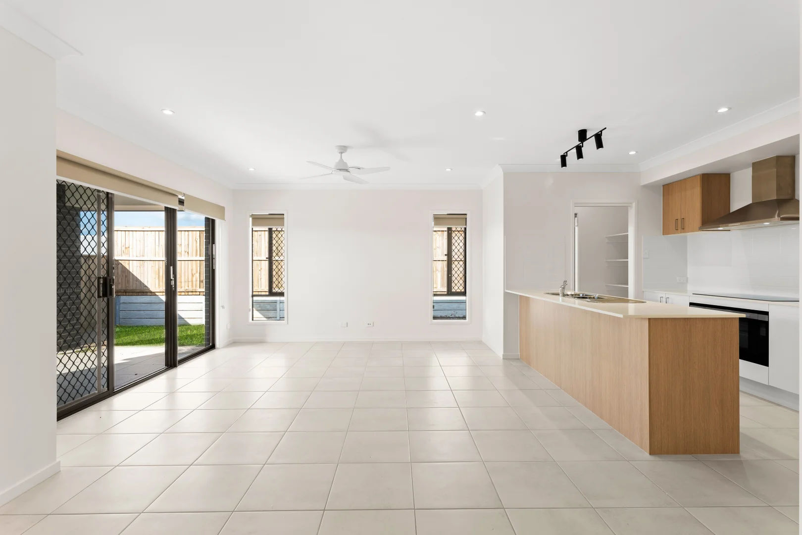 51 Namba Circuit, Yarrabilba QLD 4207 photo 4