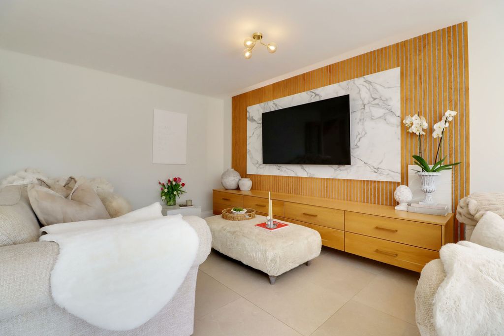 Additional image 3 of 5 bed detached house for saleWrawby Road, Brigg DN20