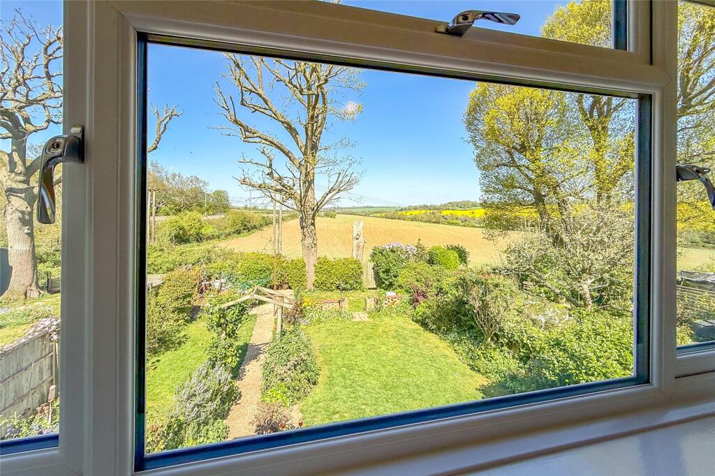 Additional image 8 of Springfield Crescent, Harpenden, Hertfordshire, AL5
