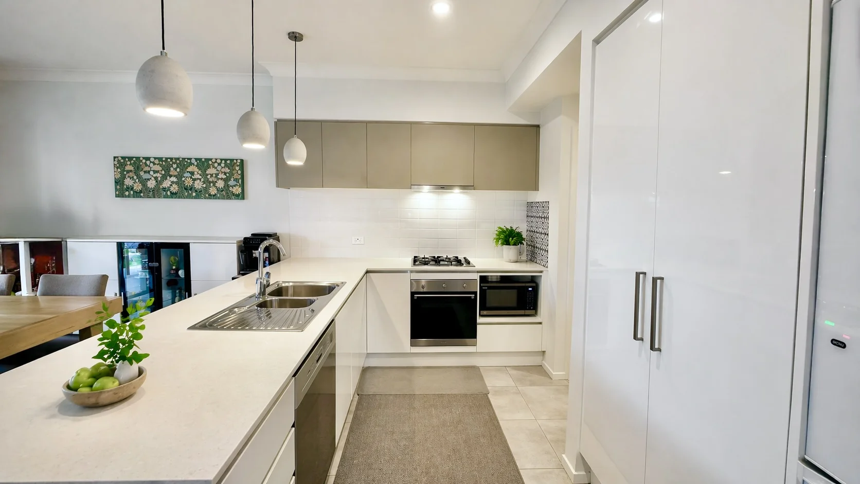 18 Chippers Glade, Blacktown NSW 2148 photo 3