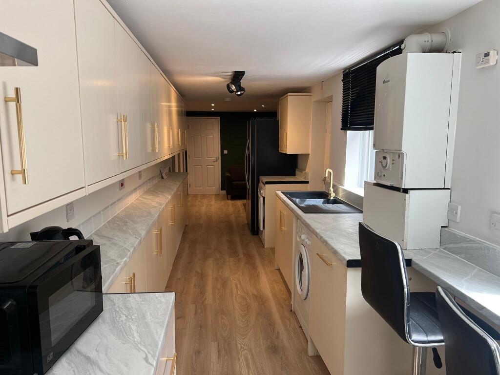 Additional image 3 of Hubert Road - 5 Bed - Bills, Selly Oak, West Midlands, B29