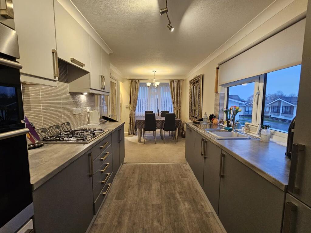 41 Peterculter Retirement Park, Peterculter, Aberdeenshire, AB14 0AB photo 2