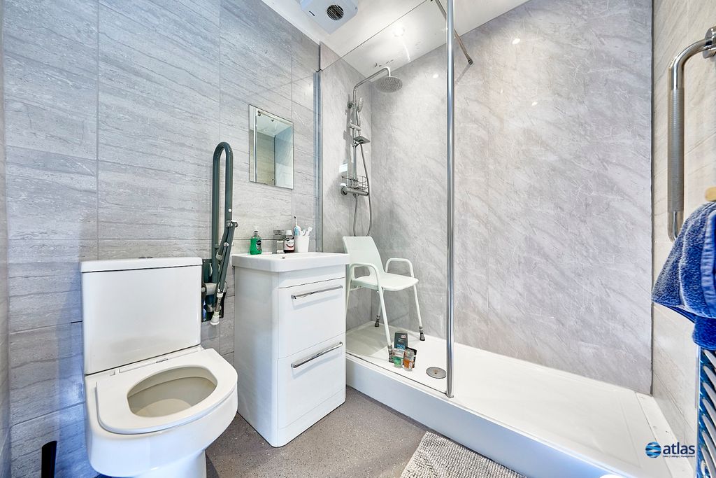 Additional image 3 of 2 bed flat for saleAigburth Vale, Aigburth L17