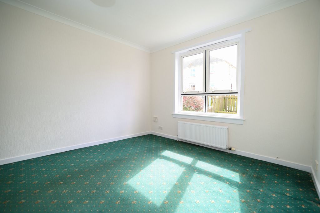 2 bed flat for saleKirkbride Crescent, Crosshill KA19 photo 3