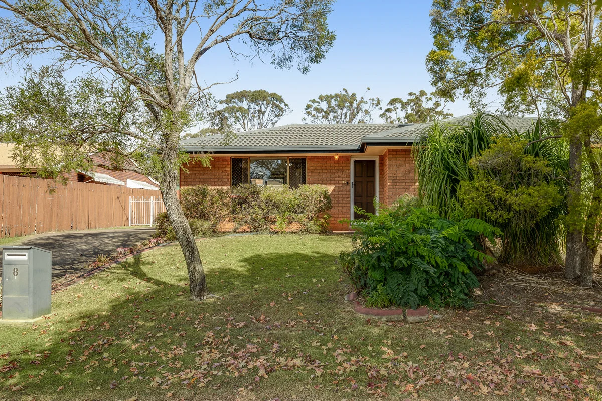 Additional image 2 of 8 Champagne Crescent, Wilsonton Heights QLD 4350