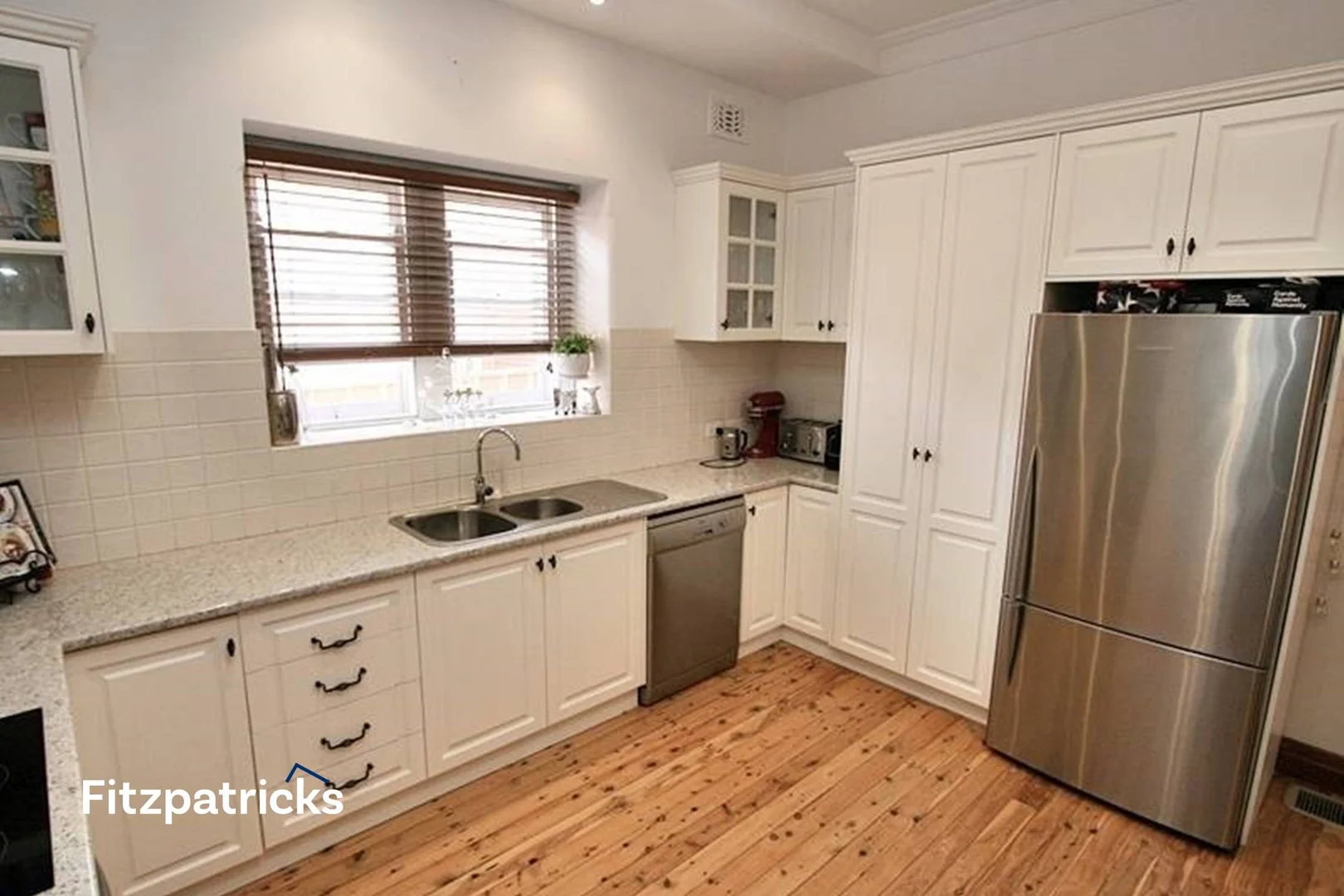 Additional image 2 of 11 Edmondson Street, Turvey Park NSW 2650