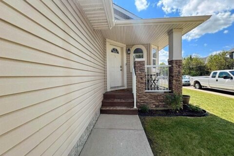 Additional image 8 of 101 Channelside Cove SW, Airdrie, AB, T4B 3J1