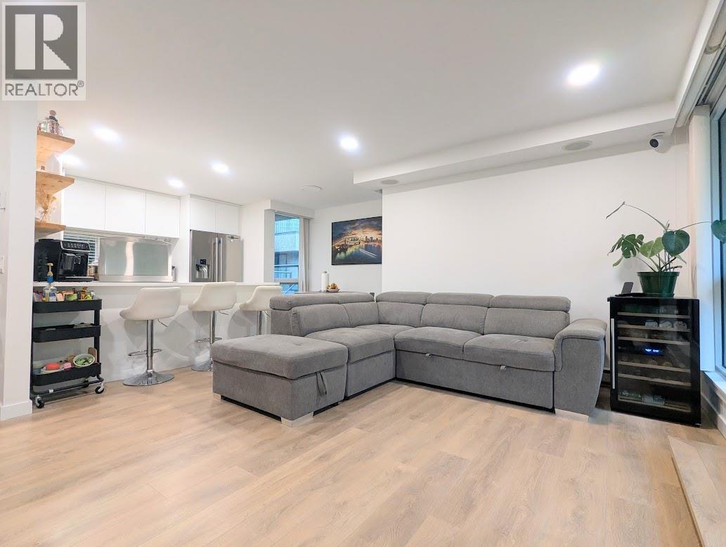 T6903 3980 CARRIGAN COURT