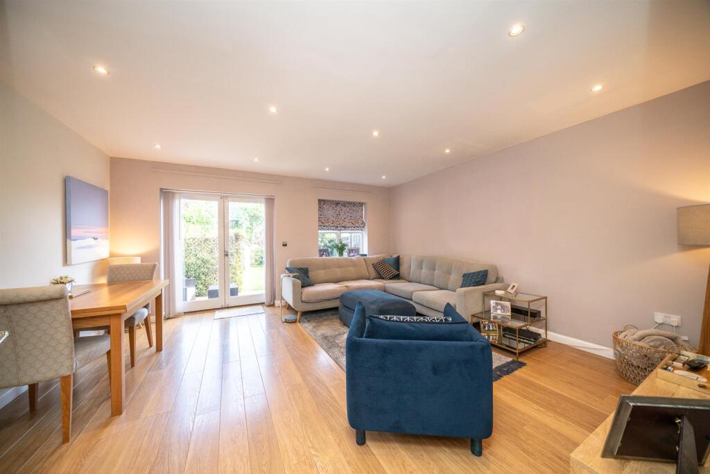 Longacres, St. Albans photo 2