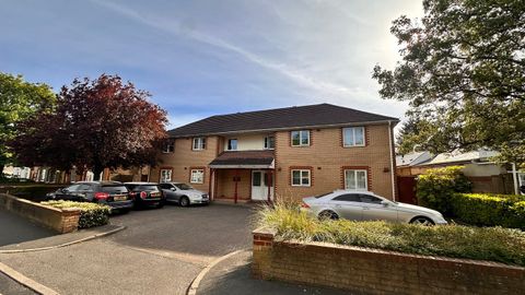 New Road, Bedfont, Feltham TW14
