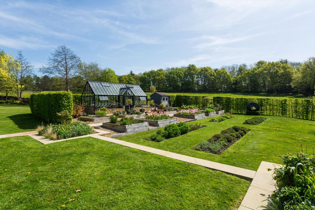 Additional image 43 of 6 bed detached house for saleHowhill Quarry Road, Beckwithshaw, Harrogate, North Yorkshire HG3