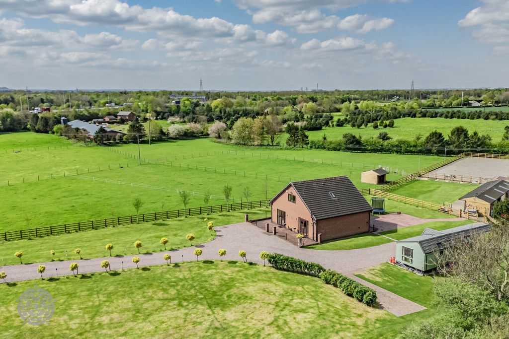 Land for saleSpring Lane, Croft, Warrington, Cheshire WA3